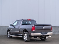 CARGET AUTOMOTIVE is thrilled to offer this 2019 Ram 1500 Classic SXT Plus, an delivers practical ca... (image 8)