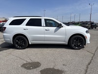 TIRES: 265/50R20 ALL-SEASON PERFORMANCE,TRANSMISSION: 8-SPEED TORQUEFLITE AUTOMATIC (STD),WHEELS: 20... (image 3)