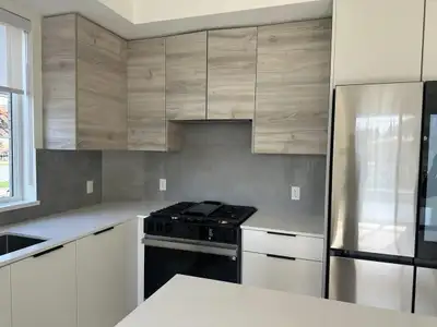104 30490 CARDINAL AVE Abbotsford, British Columbia