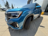 Humberview Volkswagen on the Queensway Make a lasting impression in this stunning 2025 Volkswagen At... (image 2)
