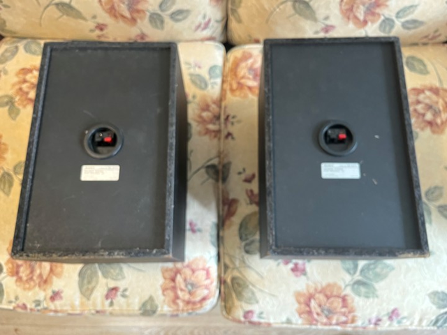 3 Way Speakers in Speakers in City of Toronto - Image 6