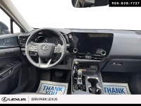 LUXURY ... Engine: 275 @ 6000 RPM L/100Km City: 10.5 L/100Km Hwy: 8.3 Safety Equipment Electronic St... (image 9)