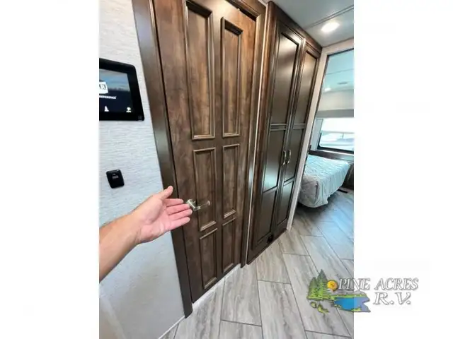 2024 Newmar Bay Star Sport 2912 Gas Full Wall Slide Out+1 more in RVs & Motorhomes in Moncton - Image 30