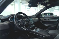 Jaguar F-PACE P250 R-DYNAMIC S 2024: - Extérieur métallisé gris EIGER avec intérieur en cuir noir EB... (image 1)