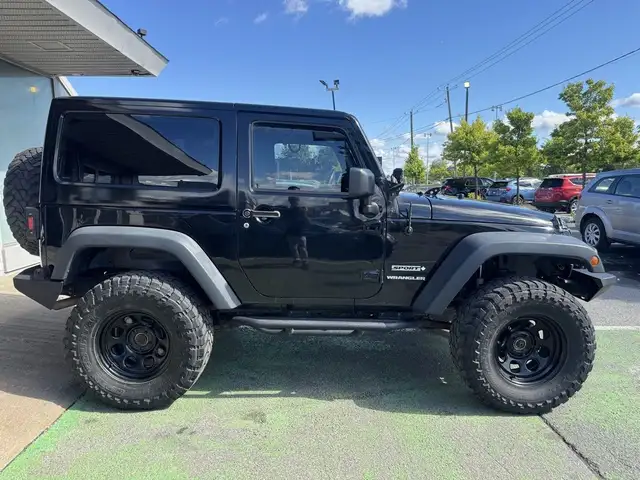 2015 Jeep Wrangler 4WD 2dr Sport in Cars & Trucks in Longueuil / South Shore - Image 7