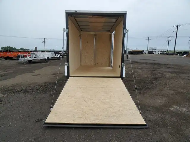 2025 Formula Trailers 6x10ft Enclosed Cargo in Cargo & Utility Trailers in Edmonton - Image 7