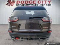 This Jeep Cherokee boasts a Regular Unleaded V-6 3.2 L/198 engine powering this Automatic transmissi... (image 4)