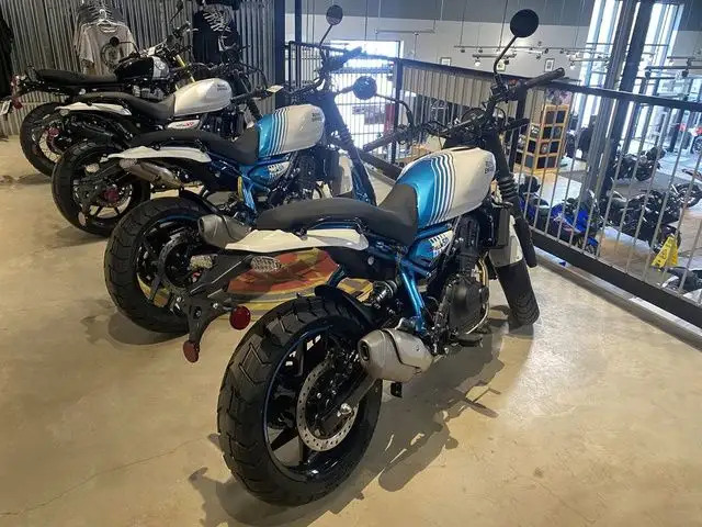 2026 ROYAL ENFIELD MOTORS GUERRILLA 450 in Street, Cruisers & Choppers in City of Halifax - Image 3