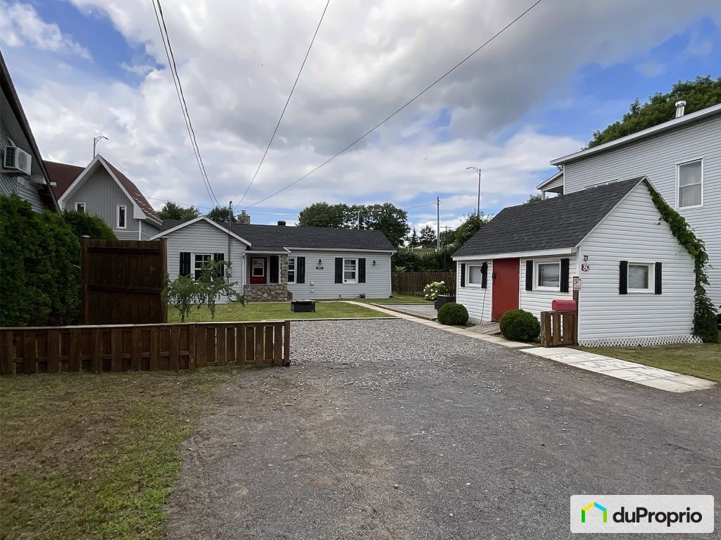 $245,000 - Bungalow in Trois-Rivières (Cap-De-La-Madeleine) — photo 1
