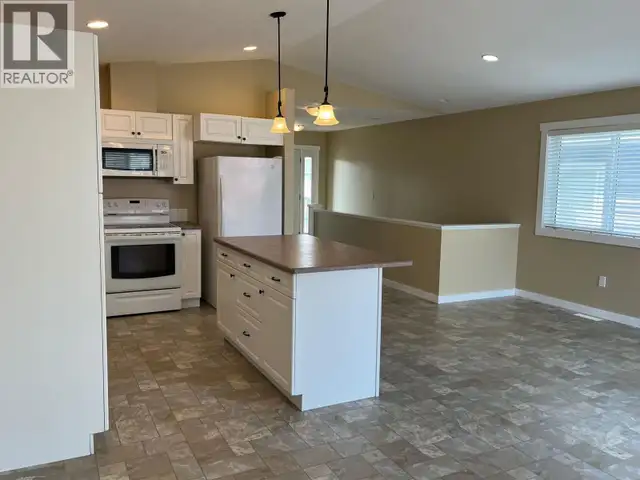 8334 87 AVENUE Fort St. John, British Columbia in Condos for Sale in Fort St. John - Image 4