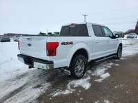 / SINGLE OWNER! // // EXCELLENT CONDITION! // Introducing the 2020 Ford F-150 Lariat, a robust and l... (image 4)