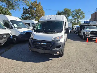 Perfect Auto HIGH ROOF - 159 WHEEL BASE - FACTORY WARRANTY - 3 SEATER - 3.6 L GAS - BACK UP CAMERA -...