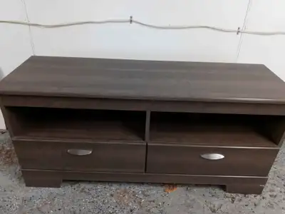 meuble t.v  50x16x23 tres beau, View more