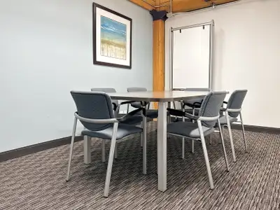 A fully serviced private office with 4 people, ready to use from day one. Work with focus and privac...