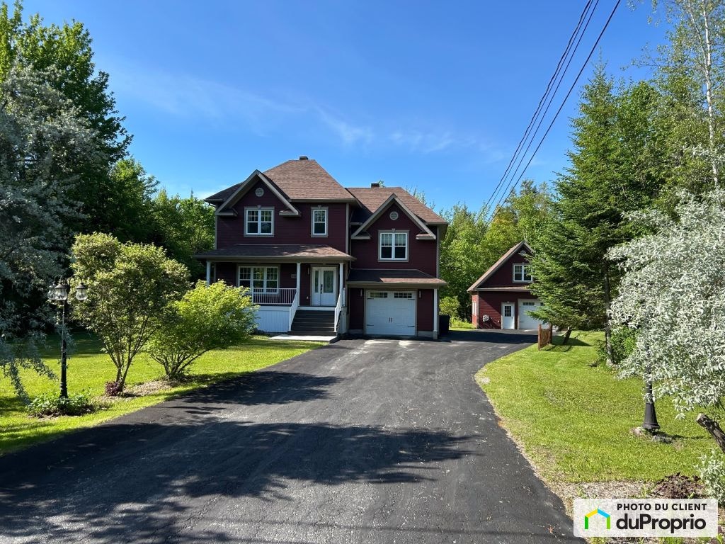 $899,000 - 2 Storey for sale in Sherbrooke (Rock Forest) — photo 1