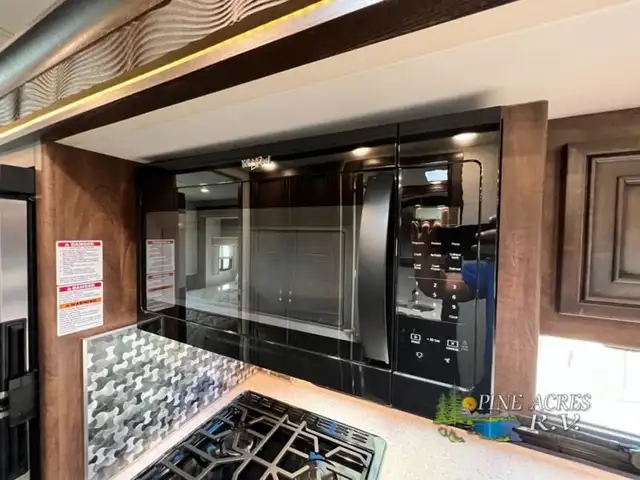 2024 Newmar Bay Star Sport 2912 Gas Full Wall Slide Out+1 more in RVs & Motorhomes in Moncton - Image 25