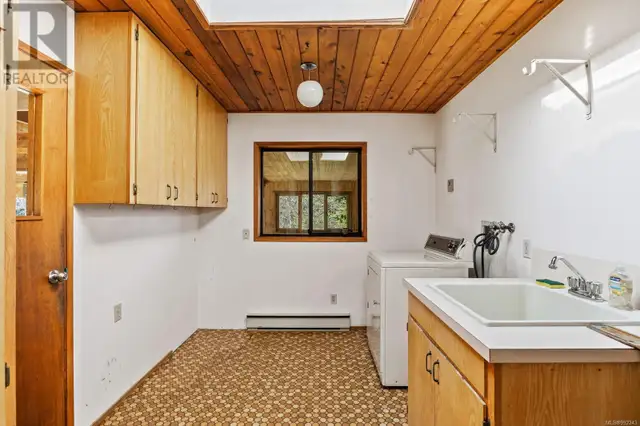 6055 MacLean Rd Hornby Island, British Columbia in Houses for Sale in Parksville / Qualicum Beach - Image 21