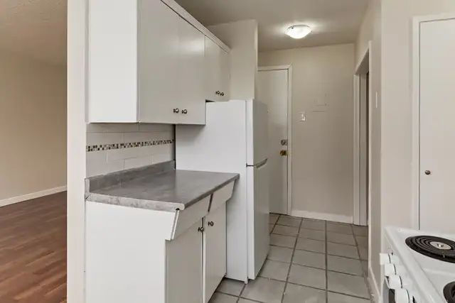 Apartments for Rent Near Downtown Edmonton - Alex Manor - Apartm in Long Term Rentals in Edmonton - Image 13