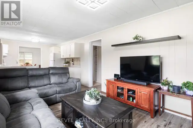 883 CENTENNIAL PARK ROAD Kawartha Lakes (Carden), Ontario63006663500161124
