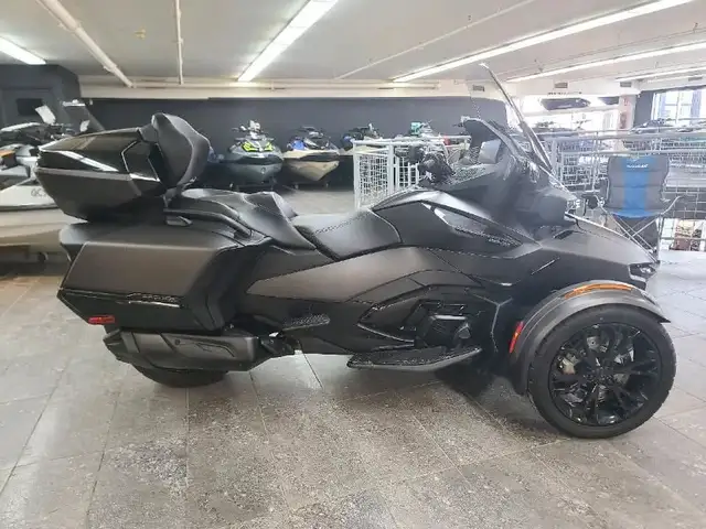 2025 CAN-AM Spyder RT Limited SE6 in Sport Touring in Lanaudière - Image 6
