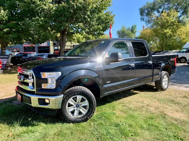 2016 FORD F-150 4X4 CREW 6.5FT LOW KMS LOADED in Cars & Trucks in Guelph - Image 2
