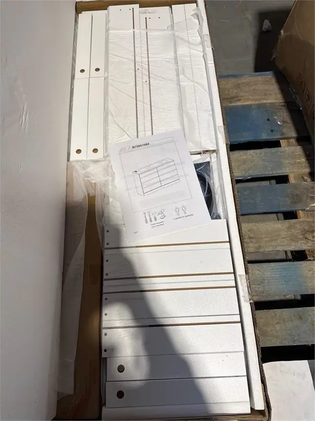 BRAND NEW - 8 Drawer Dresser with Power Outlet... LOT# 119 in Dressers & Wardrobes in Oakville / Halton Region - Image 6