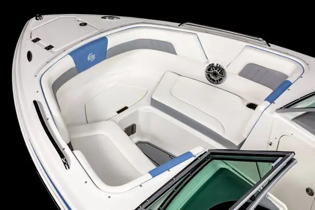 2026 Chaparral GTS 3 SURF in Powerboats & Motorboats in Kingston - Image 19