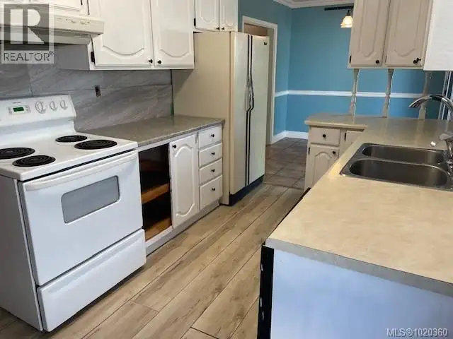 1746 Fitzgerald Ave Courtenay, British Columbia in Houses for Sale in Comox / Courtenay / Cumberland - Image 6