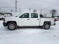 2014 Chevrolet Silveradio 1500 with auto air conditioning, power doors, power locks, power steering,... (image 2)