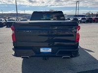 One Owner, 5.3L, Tow Pkg, Blind Spot Detector, Spray-in-Liner, Side Steps, Carfax CleanThe 2022 Chev... (image 5)