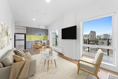 Brand New Pet Friendly 1 Bed and Flex Rentals at Chroma in False Creek TENANTS GET LIMITED TIME MOVE...