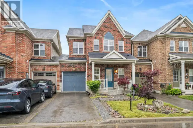 71 LUPO DRIVE Hamilton (Waterdown), Ontario628647562967051225