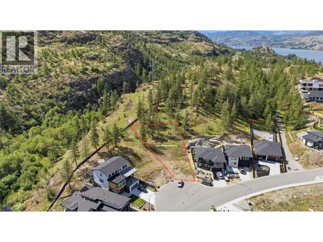 3232 EVERGREEN Drive Penticton, British Columbia in Land for Sale in Penticton - Image 2
