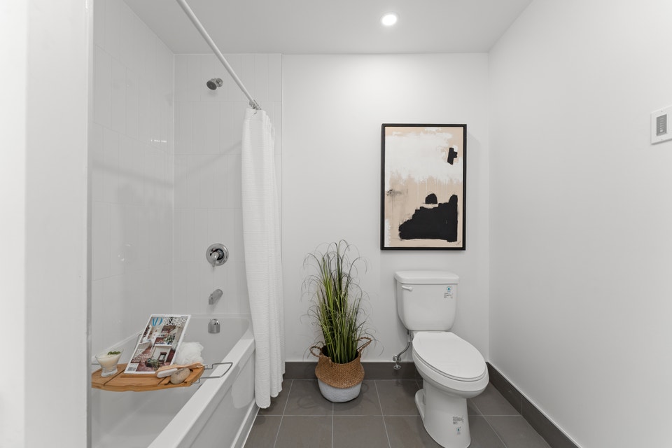 425 Fourth Street - 2 Bedroom House for Rent 3