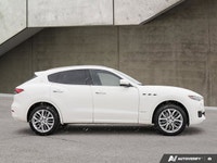 2021 Maserati Levante Levante S GranLusso. One Owner, No Accidents! EQUIPPED WITH 20 RIMS, HEATED RE... (image 5)
