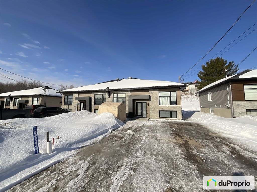 $555,000 - Duplex for sale in Brownsburg-Chatham — photo 1