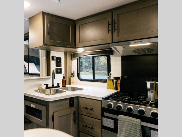 2025 Adventurer Manufacturing Inc. Adventurer 89RBS in Travel Trailers & Campers in St. Albert - Image 30
