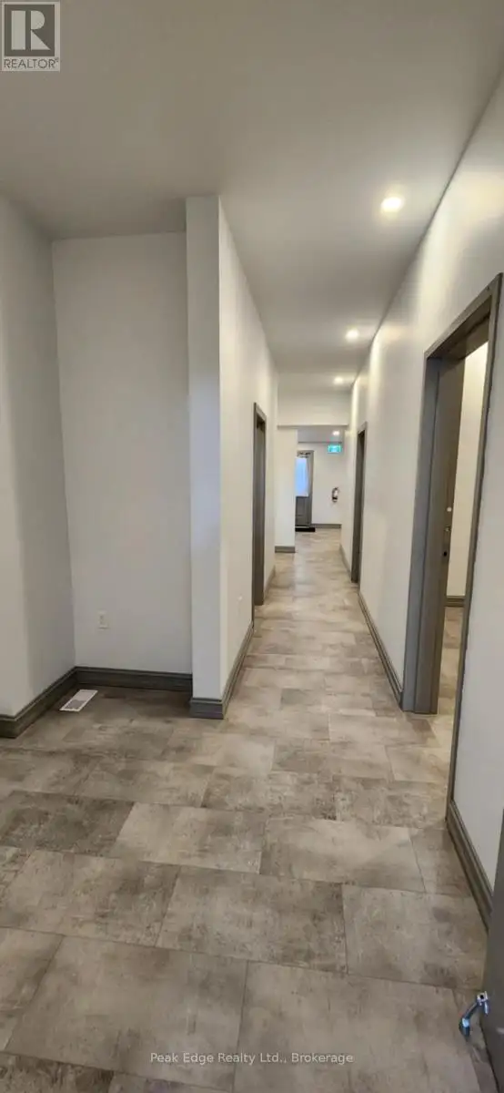 209 10TH STREET Hanover, Ontario in Commercial & Office Space for Sale in Owen Sound - Image 5