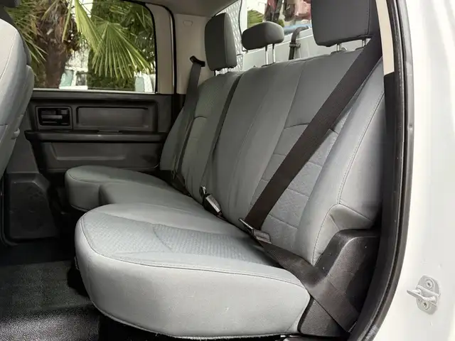 2013 Ram 3500 4X4 Service Truck in Heavy Trucks in Delta/Surrey/Langley - Image 43