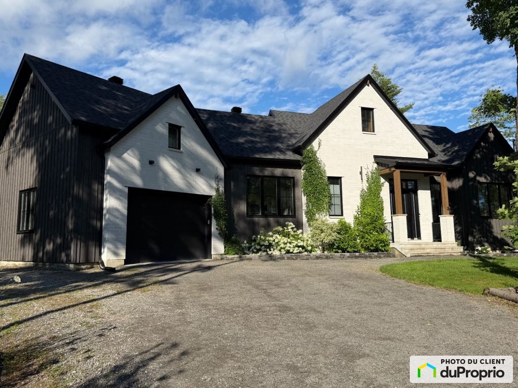 $1,069,000 - Bungalow for sale in St-Colomban — photo 2