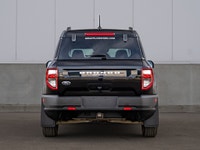 CARGET AUTOMOTIVE is thrilled to offer this 2024 Ford Bronco Outer Banks, a stylish off-road SUV tha... (image 7)