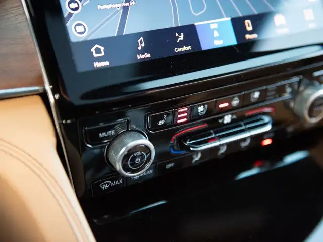 2025 Jeep Grand Cherokee L Summit in Cars & Trucks in Calgary - Image 17