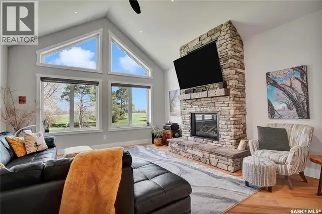 Lazy S Acreage Montrose Rm No. 315, Saskatchewan in Houses for Sale in Saskatoon - Image 16