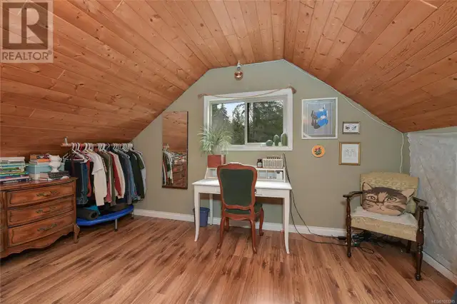 300 Bonsai Pl Qualicum Beach, British Columbia in Houses for Sale in Parksville / Qualicum Beach - Image 14