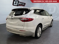 The 2018 Buick Enclave Premium AWD blends premium luxury, confident all-weather capability, and fami... (image 4)