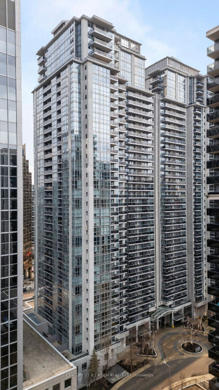 Yonge/Sheppard 1 Bdrm 1 Bth Call For More Details in Condos for Sale in City of Toronto