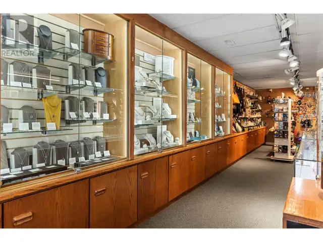 608 Cliff Avenue Enderby, British Columbia in Commercial & Office Space for Sale in Vernon - Image 8