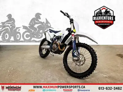 2022 Husqvarna FC 250 LIQUIDATION Une moto de motocross performante conçue pour dominer les pistes a...