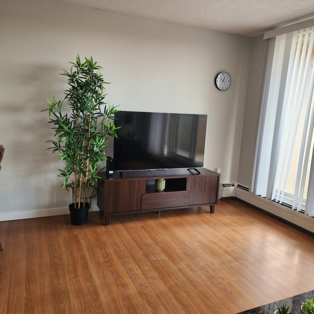 Fully Furnished Condo Rentals at Great Location in Red Deer! Short