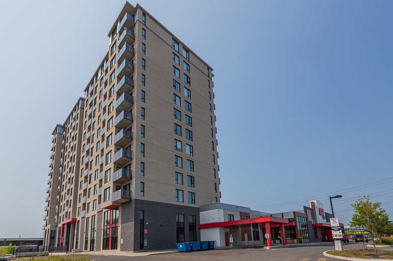 stationnement a louer mtl nord et saint leonard Entreposage et